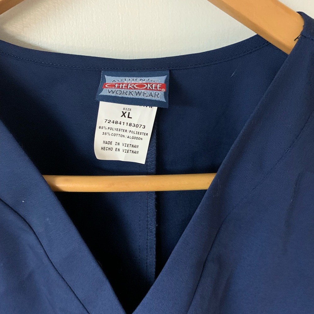 Cherokee unisex scrub top Navy XL - Picture 2 of 5
